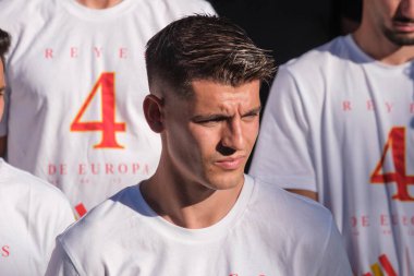 Ivaro Morata, 15 Temmuz 2024 tarihinde İspanya 'nın Madrid' deki Plaza de Colon 'da düzenlenen UEFA 2024 kutlamaları sırasında