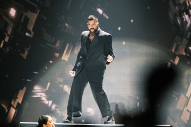 Şarkıcı Ricky Martin 17 Temmuz 2024 'te İspanya' nın Madrid şehrinde WiZink Center 'da bir performans sergiledi..