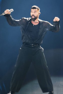 Şarkıcı Ricky Martin 17 Temmuz 2024 'te İspanya' nın Madrid şehrinde WiZink Center 'da bir performans sergiledi..