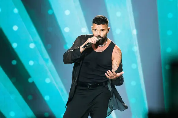 Şarkıcı Ricky Martin 17 Temmuz 2024 'te İspanya' nın Madrid şehrinde WiZink Center 'da bir performans sergiledi..