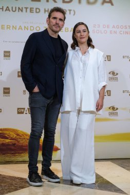 Aktris Aida Folch ve aktör Matt Dillon 19 Temmuz 2024 'te İspanya' nın Madrid kentinde bulunan NH Palacio de Tepa Oteli 'ndeki' Isla Perdida (Perdida Perdida) 'fotoğraf çekimine katıldılar.. 