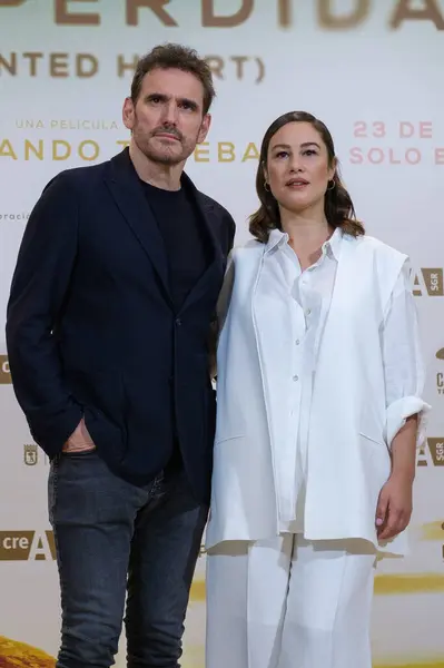 stock image Actress Aida Folch and actor Matt Dillon attend the 'Isla Perdida (Haunted Heart)' photocall at the NH Palacio de Tepa Hotel on July 19, 2024 in Madrid, Spain. 