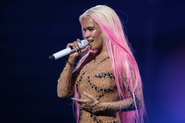 Şarkıcı Karol G, 20 Temmuz 2024 'te İspanya' nın Madrid şehrinde Santiago Bernabeu 'da bir konser verdi.