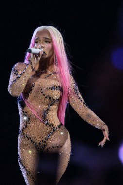 Şarkıcı Karol G, 20 Temmuz 2024 'te İspanya' nın Madrid şehrinde Santiago Bernabeu 'da bir konser verdi.