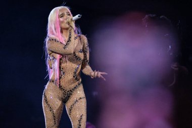 Şarkıcı Karol G, 20 Temmuz 2024 'te İspanya' nın Madrid şehrinde Santiago Bernabeu 'da bir konser verdi.