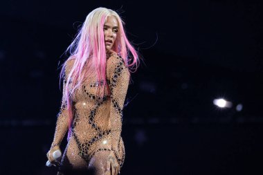 Şarkıcı Karol G, 20 Temmuz 2024 'te İspanya' nın Madrid şehrinde Santiago Bernabeu 'da bir konser verdi.