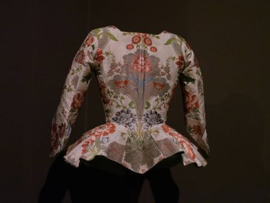 21 Temmuz 2024 'te Madrid' deki Kostüm Müzesi 'nde sergi 