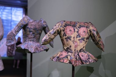 21 Temmuz 2024 'te Madrid' deki Kostüm Müzesi 'nde sergi 