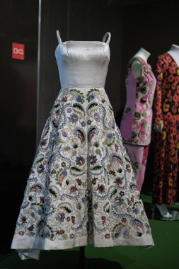 21 Temmuz 2024 'te Madrid' deki Kostüm Müzesi 'nde sergi 