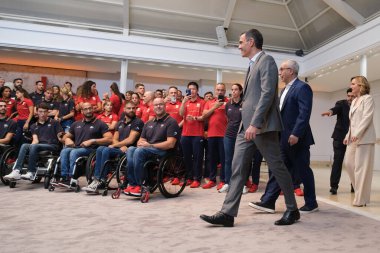 İspanya Başbakanı Pedro Sanchez, 23 Temmuz 2024 'te İspanya' nın Madrid kentindeki Moncloa Kompleksi 'nde Paris 2024 Olimpiyatları' na katılan takımlar için verilen resepsiyon sırasında