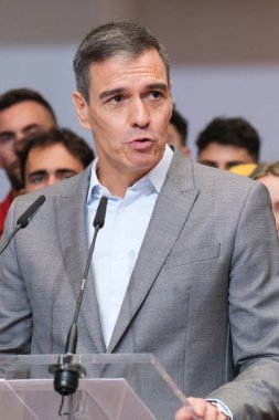 İspanya Başbakanı Pedro Sanchez, 23 Temmuz 2024 'te İspanya' nın Madrid kentindeki Moncloa Kompleksi 'nde Paris 2024 Olimpiyatları' na katılan takımlar için verilen resepsiyon sırasında