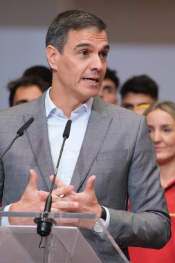 İspanya Başbakanı Pedro Sanchez, 23 Temmuz 2024 'te İspanya' nın Madrid kentindeki Moncloa Kompleksi 'nde Paris 2024 Olimpiyatları' na katılan takımlar için verilen resepsiyon sırasında