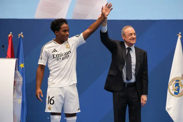 stock image Endrick Felipe Moreira de Sousa during his presentation as a new Real Madrid player at Estadio Santiago Bernabeu on July 27, 2024 in Madrid, Spain