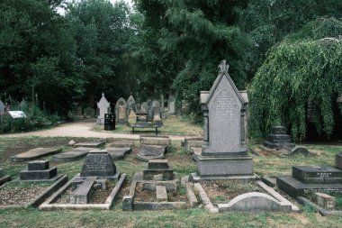 Brookfield Mezarlığı, Birleşik Krallık 'ta 5 Ağustos 2024' te Birmingham 'da 1847 yılına dayanan bir mezarlık.