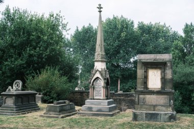 Brookfield Mezarlığı, Birleşik Krallık 'ta 5 Ağustos 2024' te Birmingham 'da 1847 yılına dayanan bir mezarlık.