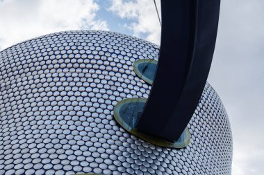 Birmingham şehir merkezinde bir alışveriş merkezi inşa edilen Bull Ring manzarası, Benoy tarafından 2003 'te Birmingham 19 Ağustos 2024' te tasarlandı..