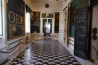 Wilanow Sarayı 'nın manzarası, 1677 yılında Kral III. John Sobieski tarafından Polonya' nın en etkileyici ve önemli binalarından biridir. Varşova, Polonya 10 Ağustos 2024