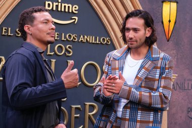 Ismael Cruz Cordova ve Maxim Baldry 