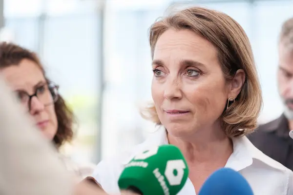 Stock image The secretary general of the PP, Cuca Gamarra, arrives to offer statements to the media, at the national headquarters of the PP, on September 4, 2024, in Madrid, Spain.