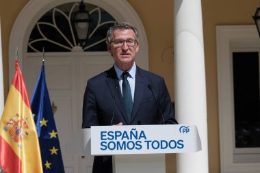 PP başkanı Alberto Nuez Feijoo durante partido Popüler 'in bölge başkanlarıyla 6 Eylül 2024' te Madrid 'de, Palacio de los Duques de Pastrana' da bir araya geldi.