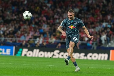 RB Leipzig 'den David Raum UEFA Şampiyonlar Ligi Faz MD1 maçı sırasında Madrid' de ve RB Leipzig Estadio Metropolitano 'da 19 Eylül 2024 tarihinde İspanya' nın Madrid kentinde