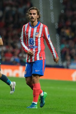 UEFA Şampiyonlar Ligi Faz MD1 karşılaşmasında Atletico de Madrid 'den Antoine Griezmann ve Estadio Metropolitano' dan RB Leipzig 19 Eylül 2024 'te İspanya' nın Madrid kentinde oynanan karşılaşmada