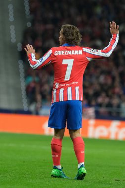 UEFA Şampiyonlar Ligi Faz MD1 karşılaşmasında Atletico de Madrid 'den Antoine Griezmann ve Estadio Metropolitano' dan RB Leipzig 19 Eylül 2024 'te İspanya' nın Madrid kentinde oynanan karşılaşmada