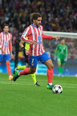 UEFA Şampiyonlar Ligi Faz MD1 karşılaşmasında Atletico de Madrid 'den Antoine Griezmann ve Estadio Metropolitano' dan RB Leipzig 19 Eylül 2024 'te İspanya' nın Madrid kentinde oynanan karşılaşmada