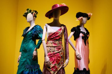 LA ZARZUELA 'nın sergisi, Los Angeles ZARZUELA' nın lirik gösterisinin dönüşümü, Viila Kültür Merkezi, 22 Eylül 2024, İspanya