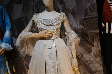 LA ZARZUELA 'nın sergisi, Los Angeles ZARZUELA' nın lirik gösterisinin dönüşümü, Viila Kültür Merkezi, 22 Eylül 2024, İspanya