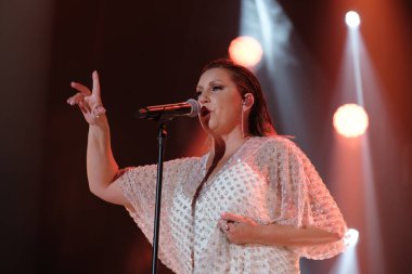 Nina Pastori (Maria Rosa Garcia), 22 Eylül 2024 tarihinde İspanya 'da WiZink Center' da bir performans sergiledi.