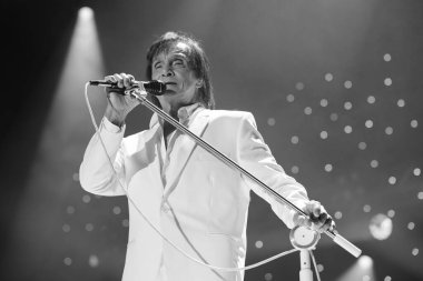 Şarkıcı Roberto Carlos, 26 Eylül 2024 'te İspanya' nın Madrid şehrindeki Wizink Center 'da bir konserde sahne alır..