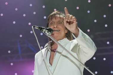 Şarkıcı Roberto Carlos, 26 Eylül 2024 'te İspanya' nın Madrid şehrindeki Wizink Center 'da bir konserde sahne alır..
