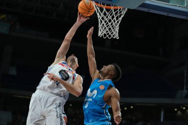 Movistar Estudiantes ve Obradoiro, Madrid 'deki Wizink Center' da ACB Basketbol Ligi 'nde oynadı. 29 Eylül 2024 İspanya