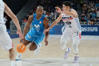 Movistar Estudiantes ve Obradoiro, Madrid 'deki Wizink Center' da ACB Basketbol Ligi 'nde oynadı. 29 Eylül 2024 İspanya