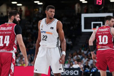Real Madrid 'den Edy Tavares, Real Madrid ile Casademont Zaragoza arasında oynanan ACB Liga Endesa Basketbol maçı sırasında 6 Ekim 2024 tarihinde İspanya' nın başkenti Madrid 'de oynanmıştır.
