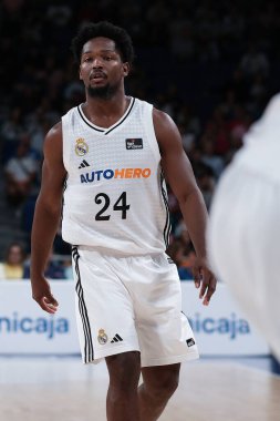 Real Madrid, Real Madrid ile Casademont Zaragoza arasında oynanan ACB Liga Endesa Basketbol karşılaşması sırasında 6 Ekim 2024 tarihinde İspanya 'nın Madrid kentinde oynanan WiZink Center' da oynanmıştır.