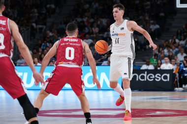 Real Madrid 'den Mario Hezonja, Real Madrid ile Casademont Zaragoza arasında oynanan ACB Liga Endesa Basketbol maçı sırasında 6 Ekim 2024 tarihinde İspanya' nın başkenti Madrid 'de oynanmıştır.