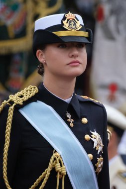 İspanya Veliaht Prensesi Leonor 12 Ekim 2024 tarihinde İspanya 'nın Madrid kentinde düzenlenen Ulusal Gün Askeri Yürüyüşüne katıldı.