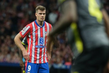 Alexander Sorloth UEFA Şampiyonlar Ligi maçında Atletico de Madrid ve LOSC Lille arasında 23 Ekim 2024 'te Madrid, İspanya' da oynanan stadyumda maç yapıyor..