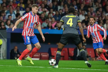 Alexander Sorloth UEFA Şampiyonlar Ligi maçında Atletico de Madrid ve LOSC Lille arasında 23 Ekim 2024 'te Madrid, İspanya' da oynanan stadyumda maç yapıyor..