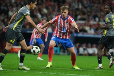 Antoine Griezmann UEFA Şampiyonlar Ligi maçında Atletico de Madrid ve LOSC Lille arasında 23 Ekim 2024 'te Madrid, İspanya' da oynanan stadyumda maç yapmaktadır..