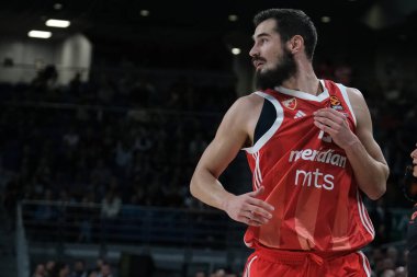 Real Madrid 'den Nikola Kaliniç, Real Madrid ile Crvena Zvezda Belgrad arasında oynanan EuroLeague karşılaşması sırasında 24 Ekim 2024 tarihinde Madrid' deki WiZink Center 'da oynanmıştır.