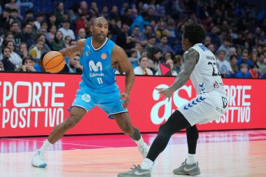 Movistar Estudiantes ve Zamora, Madrid 'deki Wizink Center' da ACB Basketbol Ligi 'nde oynadı. 24 Ekim 2024 İspanya