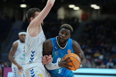 Movistar Estudiantes ve Zamora, Madrid 'deki Wizink Center' da ACB Basketbol Ligi 'nde oynadı. 24 Ekim 2024 İspanya