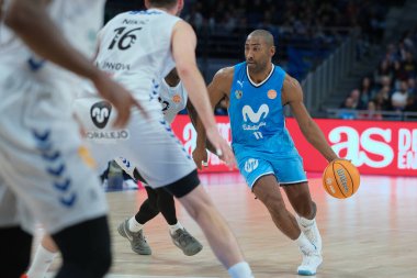 Movistar Estudiantes ve Zamora, Madrid 'deki Wizink Center' da ACB Basketbol Ligi 'nde oynadı. 24 Ekim 2024 İspanya