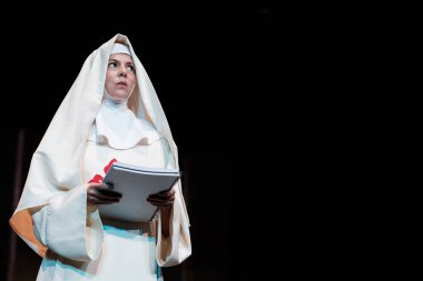 Aktris Manuela Velasco, 30 Ekim 2024 'te İspanya' nın Madrid kentindeki Fernan Gomez Tiyatrosu 'nda sahne alan Don Juan Tenorio' da sahne alacak.