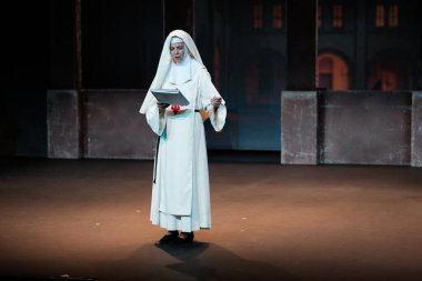 Aktris Manuela Velasco, 30 Ekim 2024 'te İspanya' nın Madrid kentindeki Fernan Gomez Tiyatrosu 'nda sahne alan Don Juan Tenorio' da sahne alacak.
