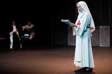 Aktris Manuela Velasco, 30 Ekim 2024 'te İspanya' nın Madrid kentindeki Fernan Gomez Tiyatrosu 'nda sahne alan Don Juan Tenorio' da sahne alacak.