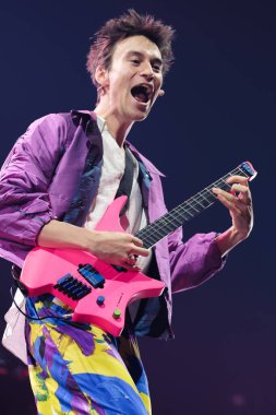 İngiliz şarkıcı Jacob Collier, 1 Kasım 2024 'te İspanya' nın başkenti Madrid 'deki WiZink Center' da performans sergiledi..